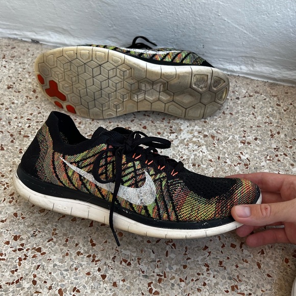 Men’s Nike’s Free RN Knit - Picture 4 of 6